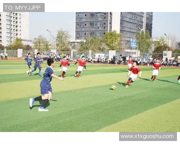 球星齐聚绿茵盛典共襄娱乐足球盛赛燃动激情夜