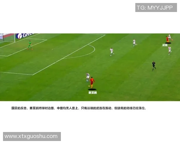 精美足球球星亚克力摆件展现经典瞬间完美收藏之选