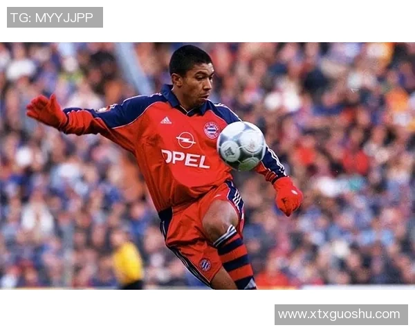 足球场上遭踢骨折重伤的传奇球星揭秘及其复出之路